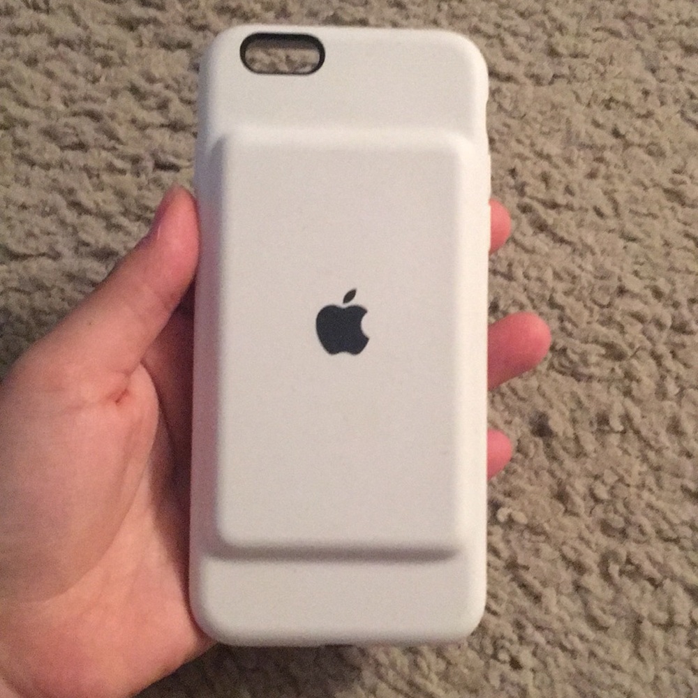 iPhone 6 charging case